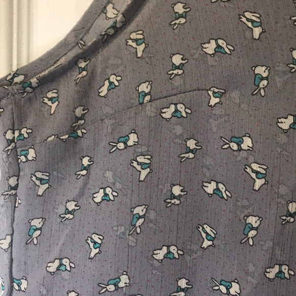 Woman’s gray top w/ bunnies size XXL by Mossimo - Picture 6 of 8
